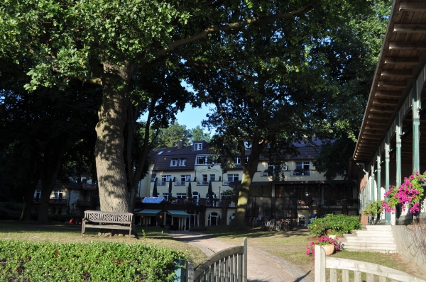 G&uuml;strow